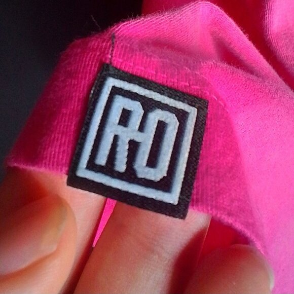 Mens Rumble In The Jungle  Zaire 74 Muhammed Ali Pink Shirt Sz Large - Picture 3 of 6